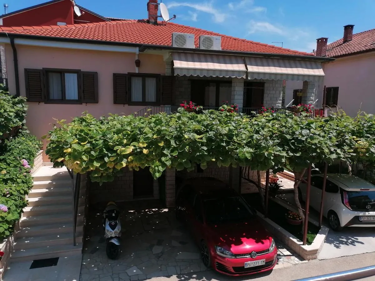 Apartman Bruna Новиград